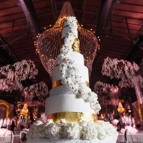 Gigantische Torte Bollywood Hochzeit Wien Christina Krug