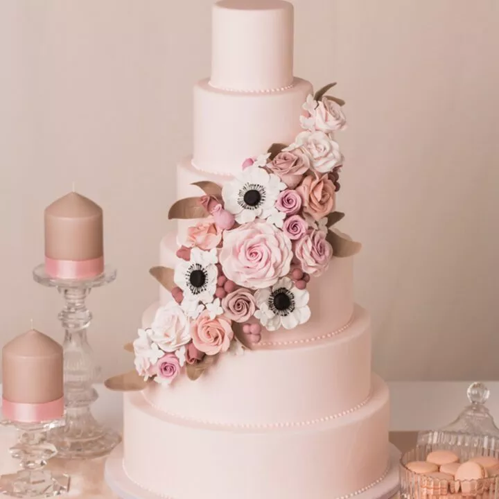 Hochzeitstorte Fleur de Rose aus der Schnabulerie